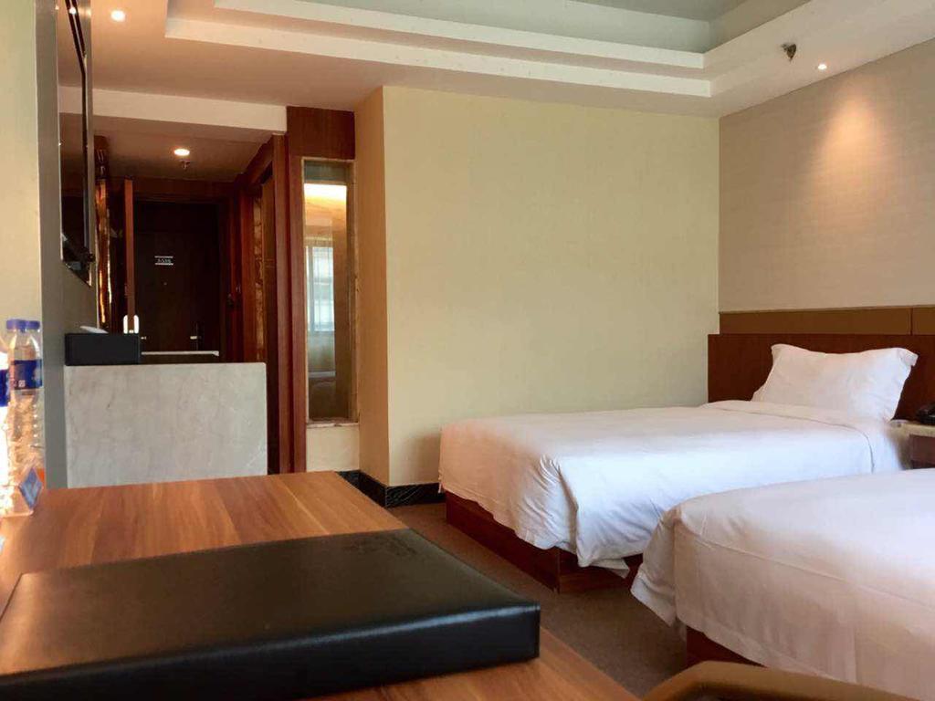 Asian Star Hotel Zhuhai Exterior photo